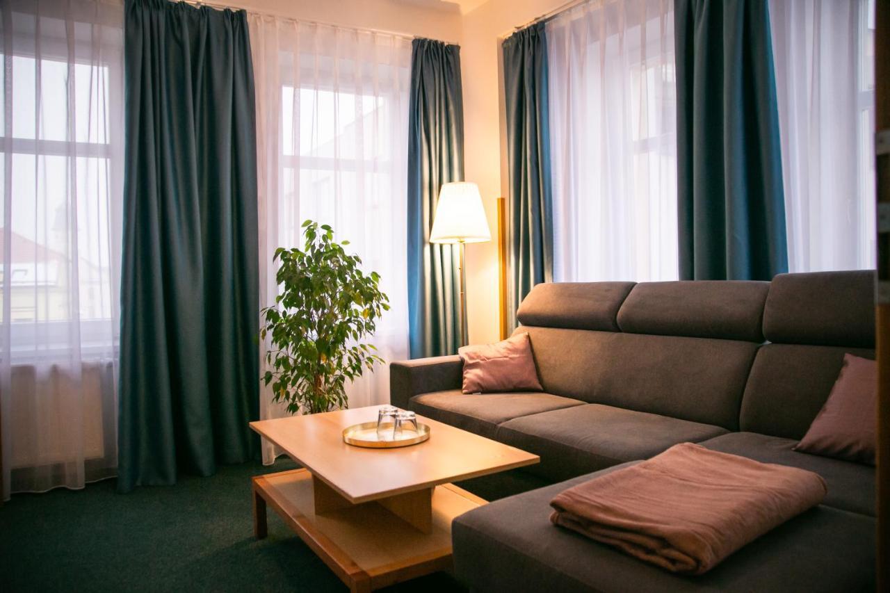 Penzion Hotelu Central Dvur Králové nad Labem Exterior foto