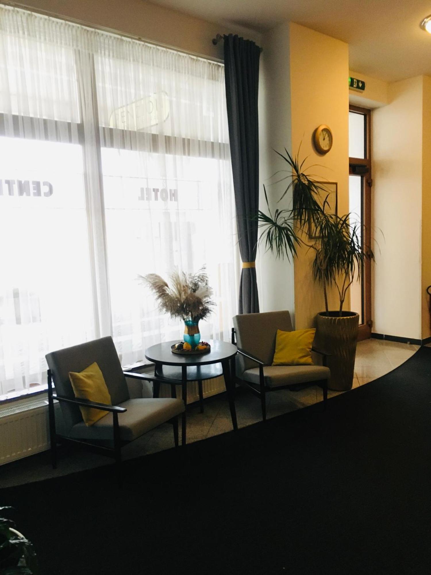 Penzion Hotelu Central Dvur Králové nad Labem Exterior foto