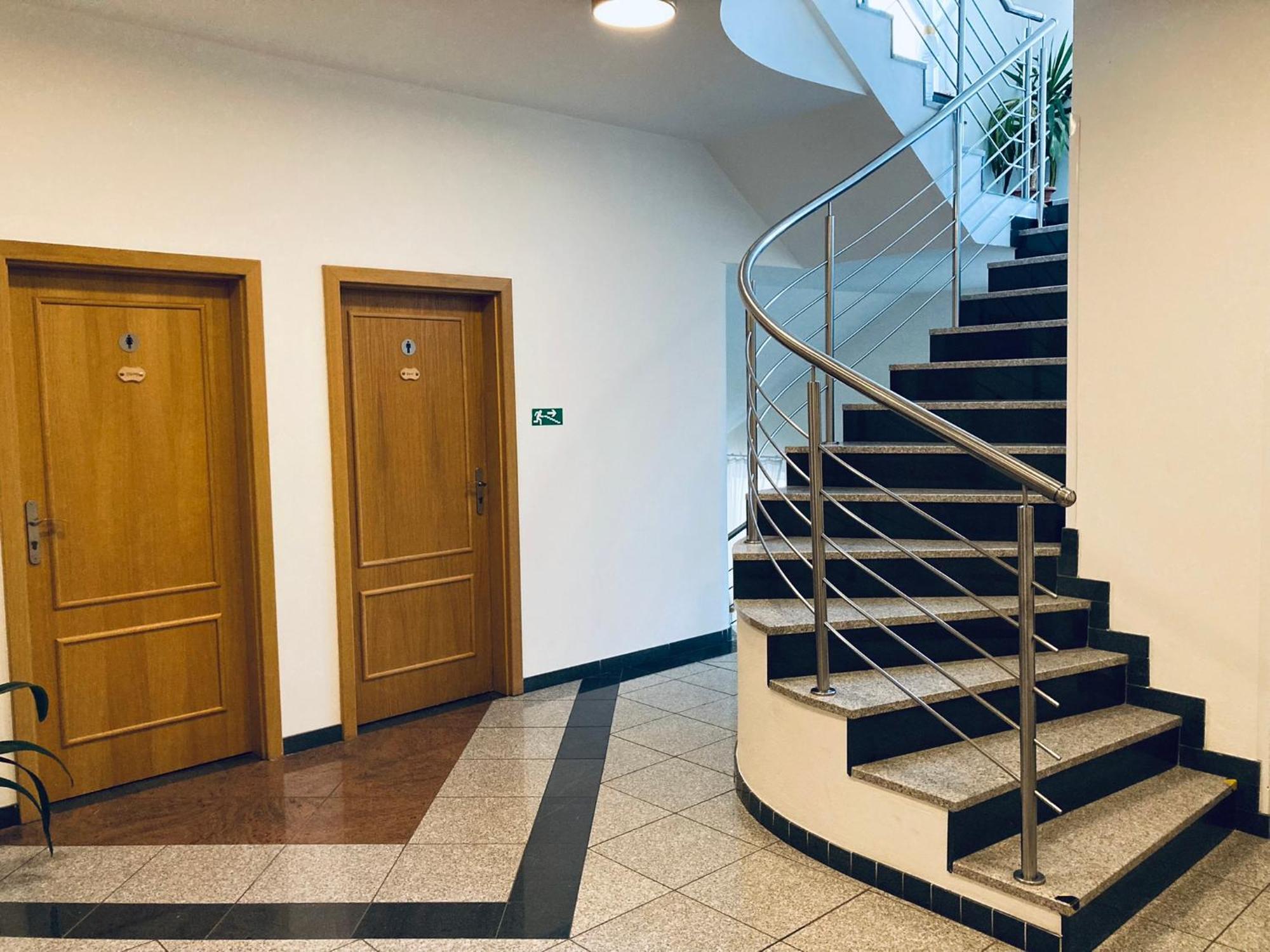 Penzion Hotelu Central Dvur Králové nad Labem Exterior foto
