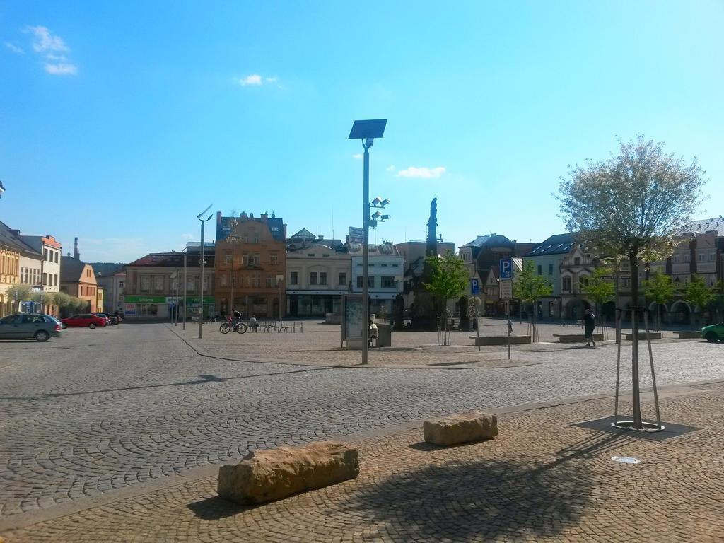 Penzion Hotelu Central Dvur Králové nad Labem Exterior foto